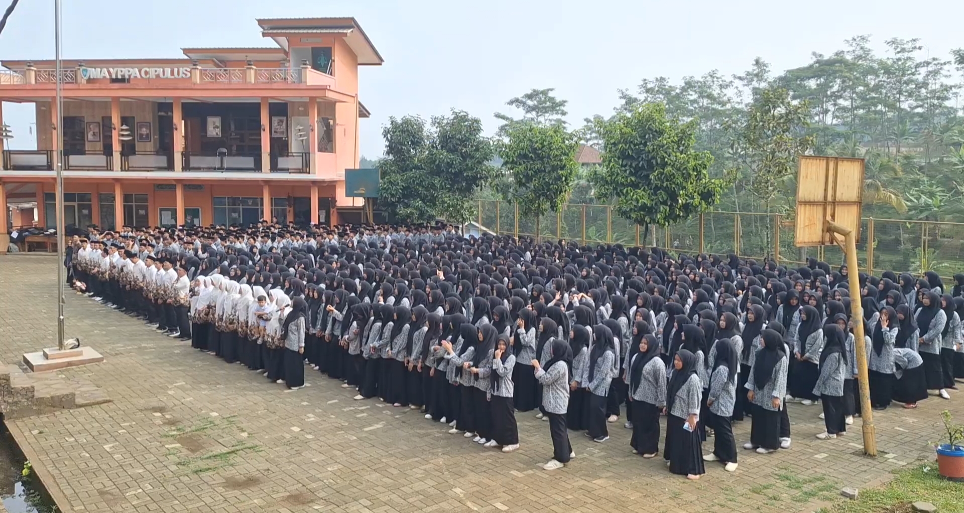 Upacara sumpah pemuda MA YPPA Cipulus