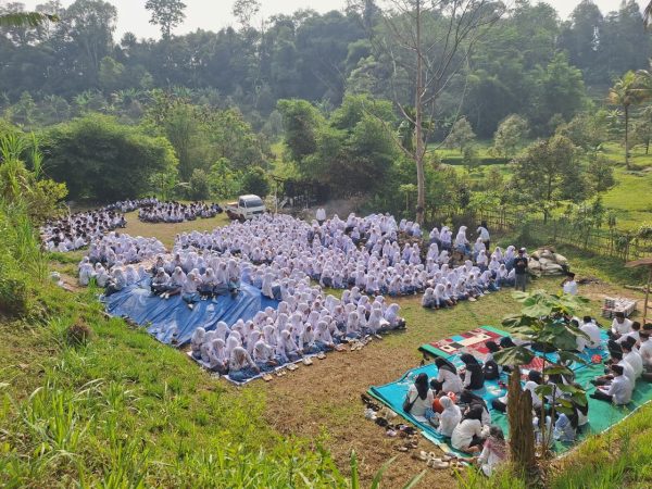 Istigosah pembuatan kelas baru MA YPPA Cipulus